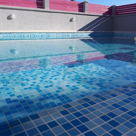 Helles Doppelzimmer Mit Bad, Terrasse Und Pool, Seperater Eingang, Liznjan, Istrien Extérieur photo